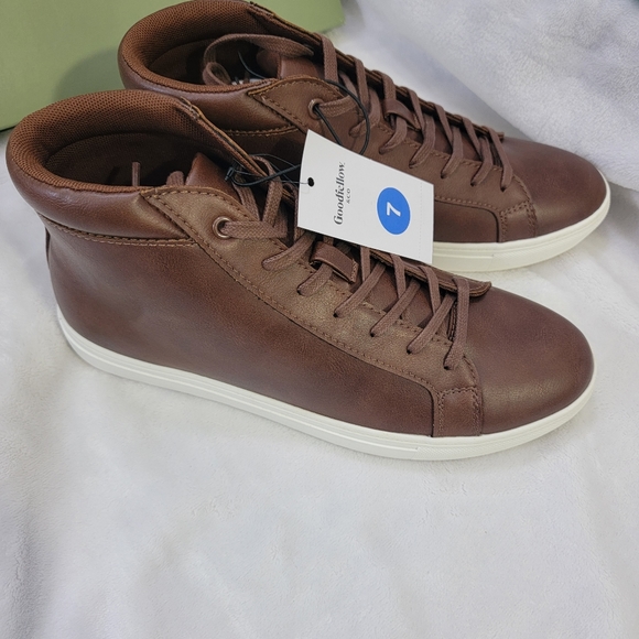 Goodfellow High Top Sneakers - Picture 1 of 8